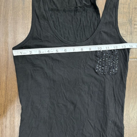 Urban Behaviour Sleeveless Top - Picture 9 of 10